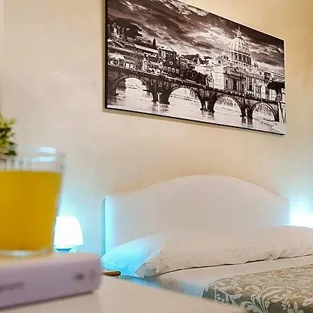 Re Monti Oda ve Kahvaltı 4*