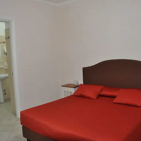 Re Monti 3* Rome
