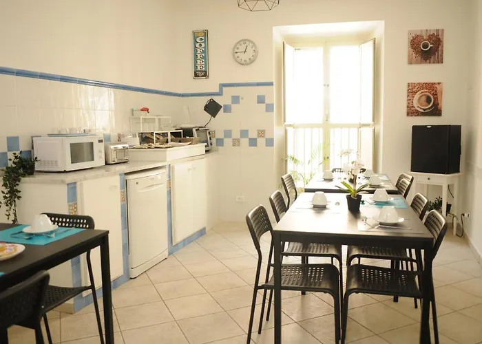 Re Monti לינה וארוחת בוקר 4*