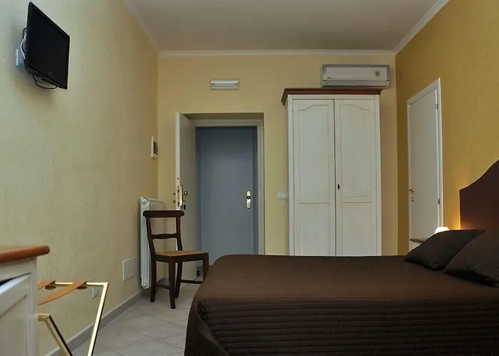 Re Monti Frühstückspension 4*